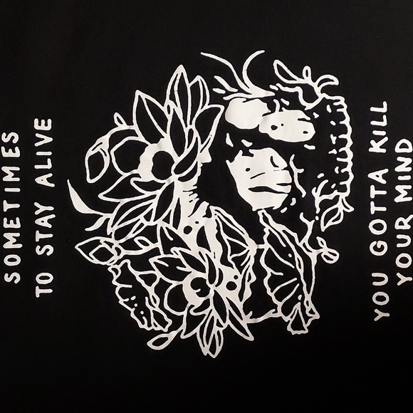 ChicYea Black & White Floral Skull Graphic Short Sleeve T-Shirt Size XL - Picture 4 of 8